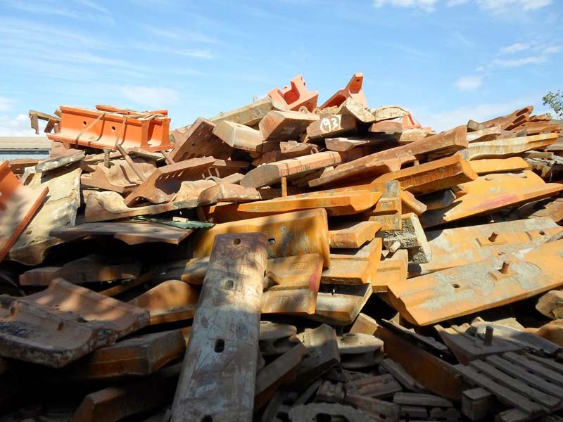 HMS 1&2 scrap metal - Image 2